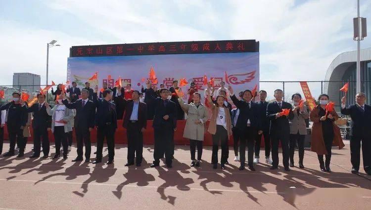 贺炳炎截肢后情绪低落,贺龙:你对不起为保证你手术牺牲的兄弟们